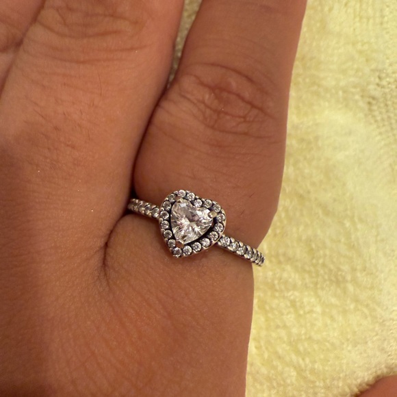 Pandora Silver Heart Crystal Ring - Picture 2 of 4